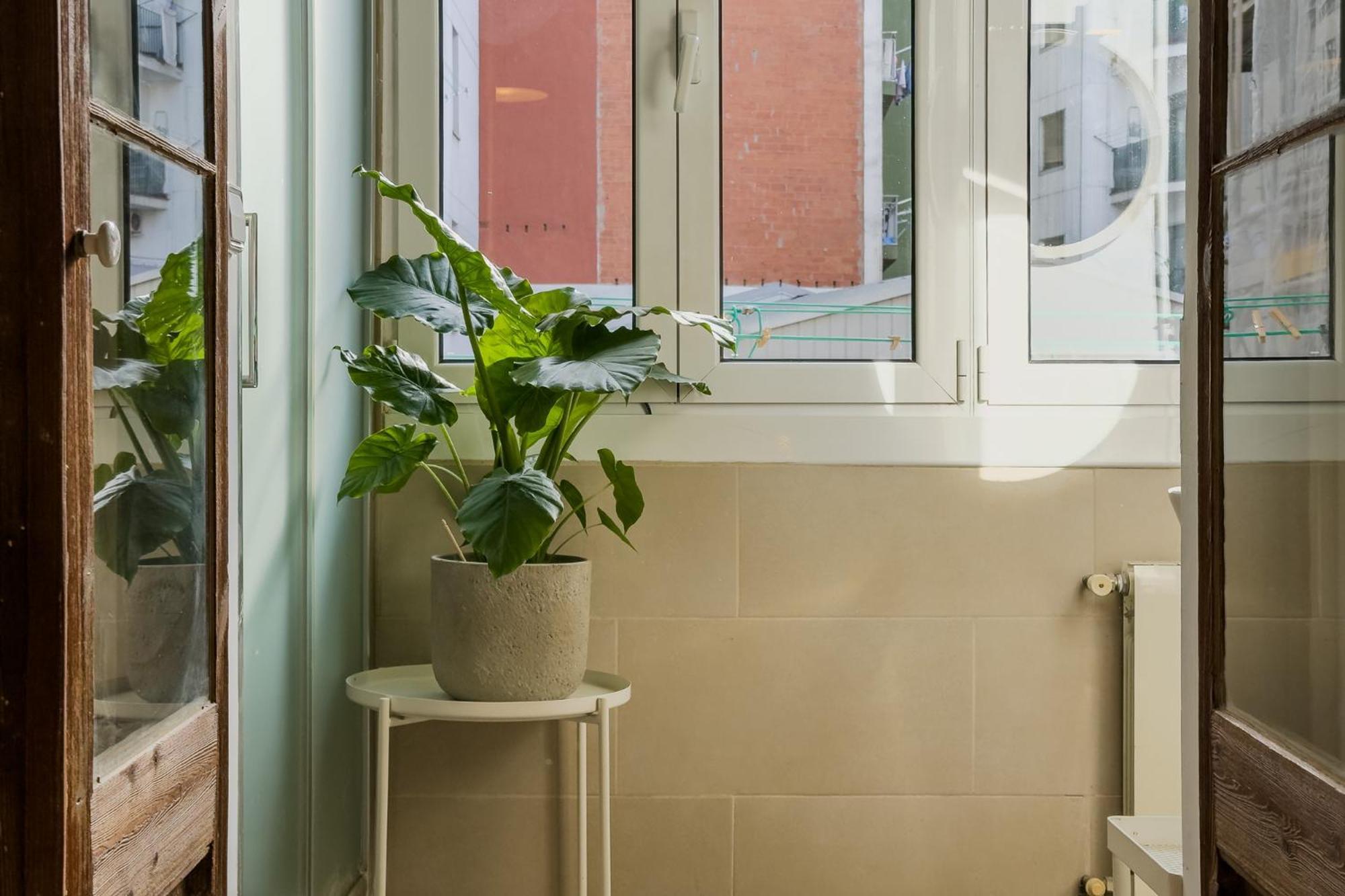 Magalhaes - Trad Flat In Poble Sec, Near Ramblas Barcelona Eksteriør billede