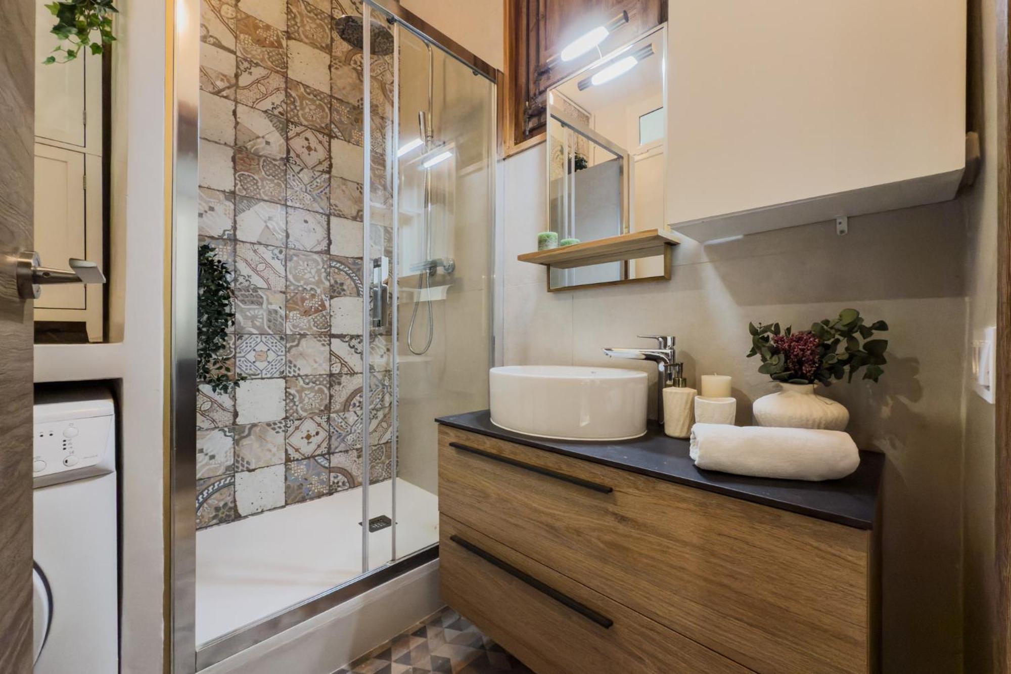 Magalhaes - Trad Flat In Poble Sec, Near Ramblas Barcelona Eksteriør billede
