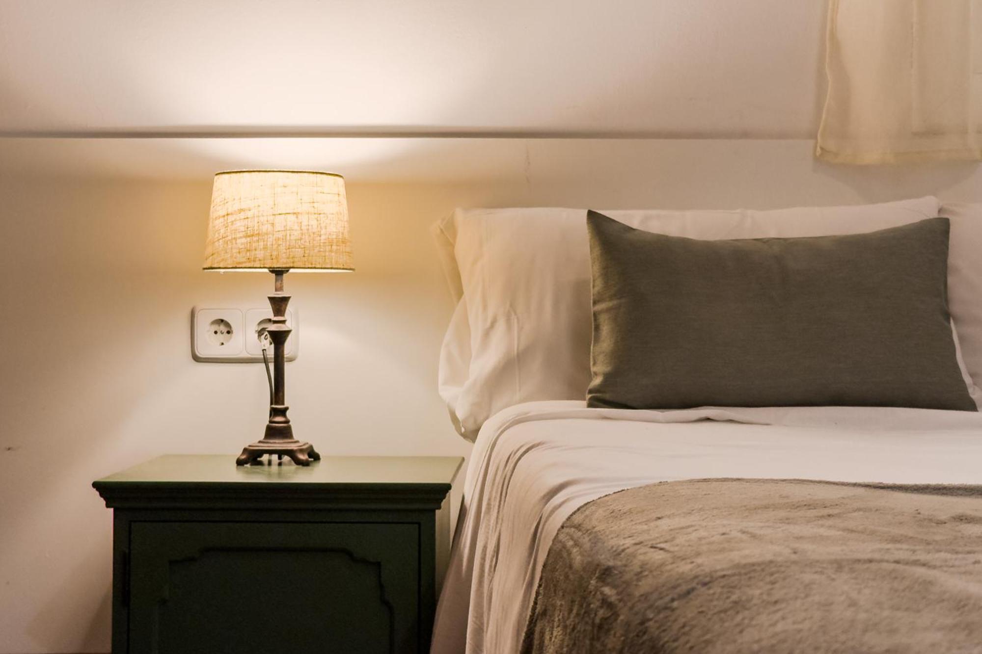 Magalhaes - Trad Flat In Poble Sec, Near Ramblas Barcelona Eksteriør billede